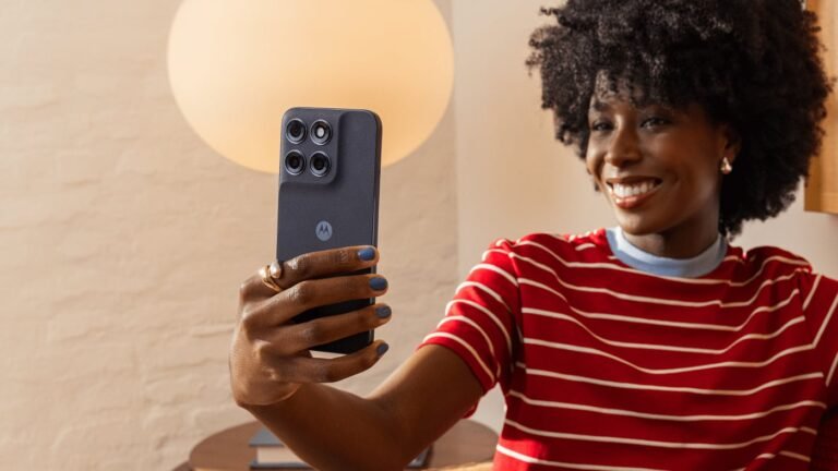 Motorola introduces the Moto G87 with a fresh processor and a 200MP camera.