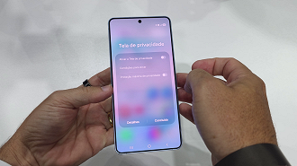 Galaxy S27 Ultra, provavelmente com o mesmo recurso de privacidade do S26 Ultra, deve manter tela da Samsung